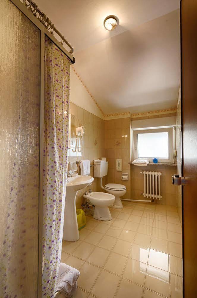 Albergo Mancuso Del Voison Aosta Exterior foto